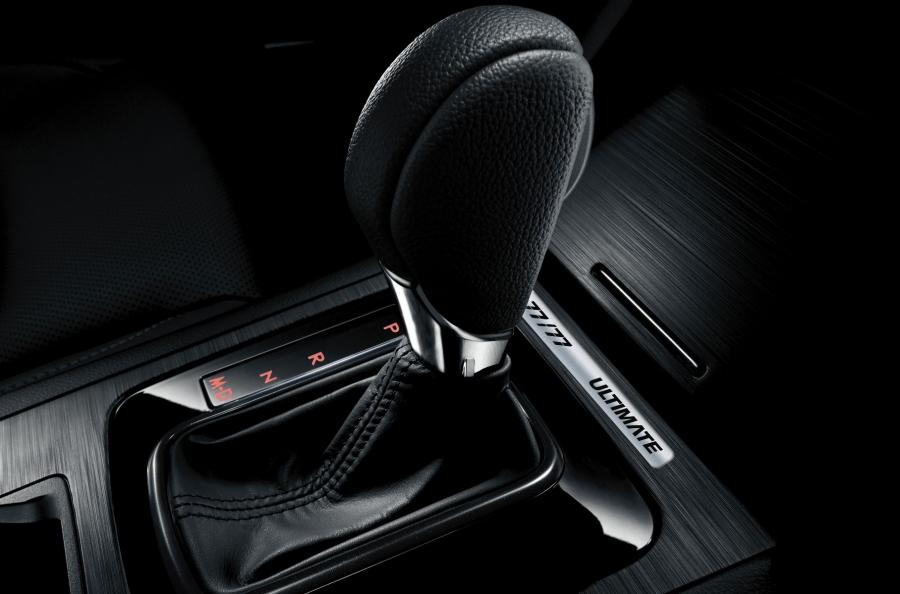 Детали интерьера Subaru Legacy Ultimate 2020 года  (фото 3 из 4)
